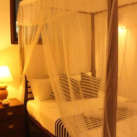 Pedlar 62 Guest House Гале Екстериор снимка